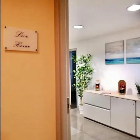 Guest house Central Live *
