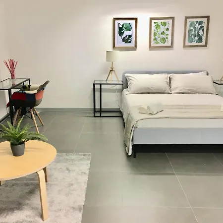Central Live Guest house