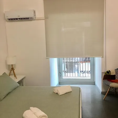 Central Live בית הארחה