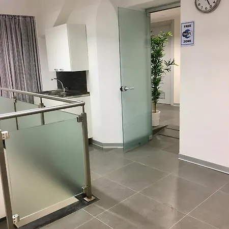Central Live קטאניה